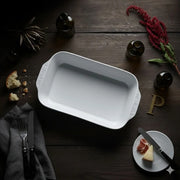 Plisse Porcelain Deep Rectangular Eared Roaster by Pillivuyt