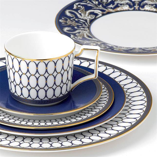 Wedgwood Renaissance Tea Cup & Saucer - Thumbnail 2