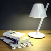 La Petite Table Lamp by Quaglio Simonelli for Artemide Lighting Artemide White 