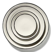 Dé Porcelain Plate, Off-White/Black Var 3, Set of 2 by Ann Demeulemeester for Serax Dinnerware Serax 