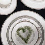 Vera Lace Platinum 4-Piece Place Setting by Vera Wang for Wedgwood Dinnerware Wedgwood 